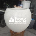 pot bunga teraso